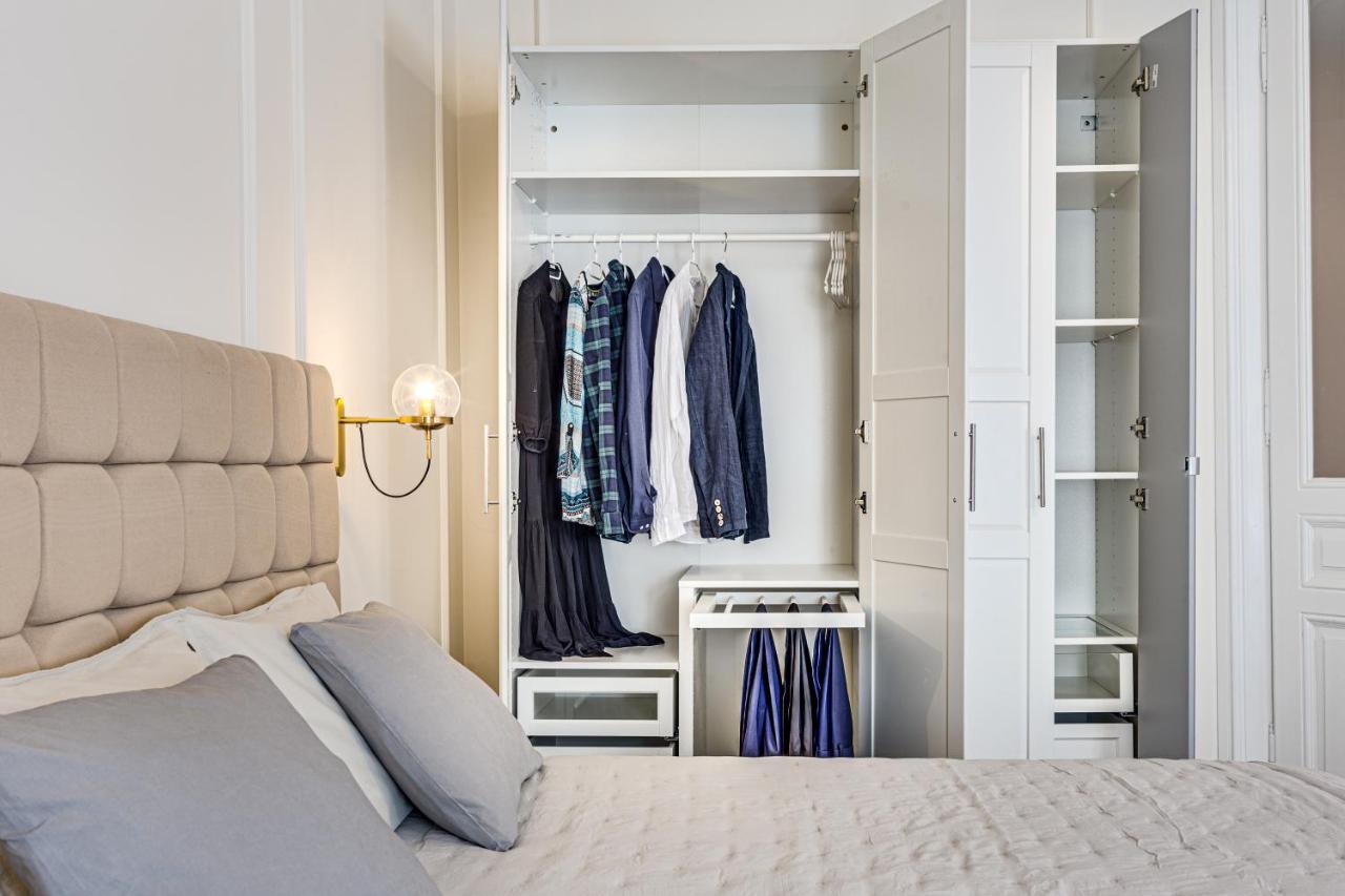 Central Family Apartment Arad Kültér fotó